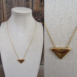 10k gold triangle pendant - Etsy 日本