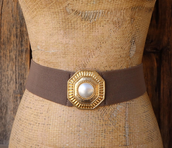 80s Brown Wide Waist Stretch Belt | Pearl Buckle Taupe  display picture 3