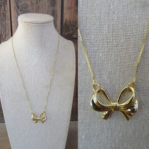 90s Y2K Light Gold Tone Bow Necklace | 20&quot; Dainty Minimal Minimalist Bow Pendant