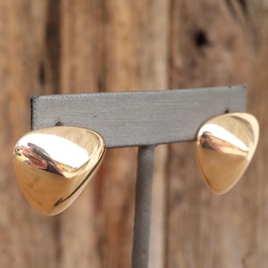 Orecchini semplici con bottone triangolare color oro anni '90 / Orecchini geometrici sfaccettati casual da lavoro / Orecchini minimal con fossette