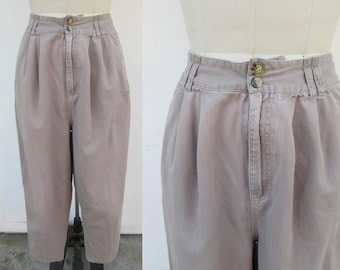 Plus Size 90s 100% Cotton High Waist Pleated Khakis | High Rise Pleated Pants | Light Academia Capsule Wardrobe Slacks | 31 Waist | Size 14