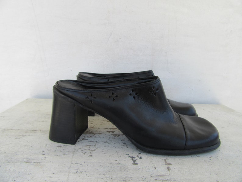 hilfiger clogs