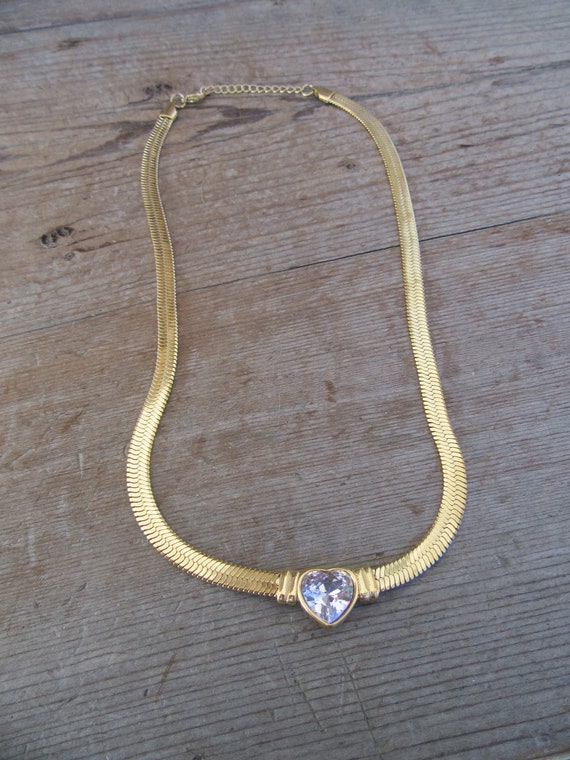 90s Gold Tone Chunky Chain with Heart Necklace | … - image 4