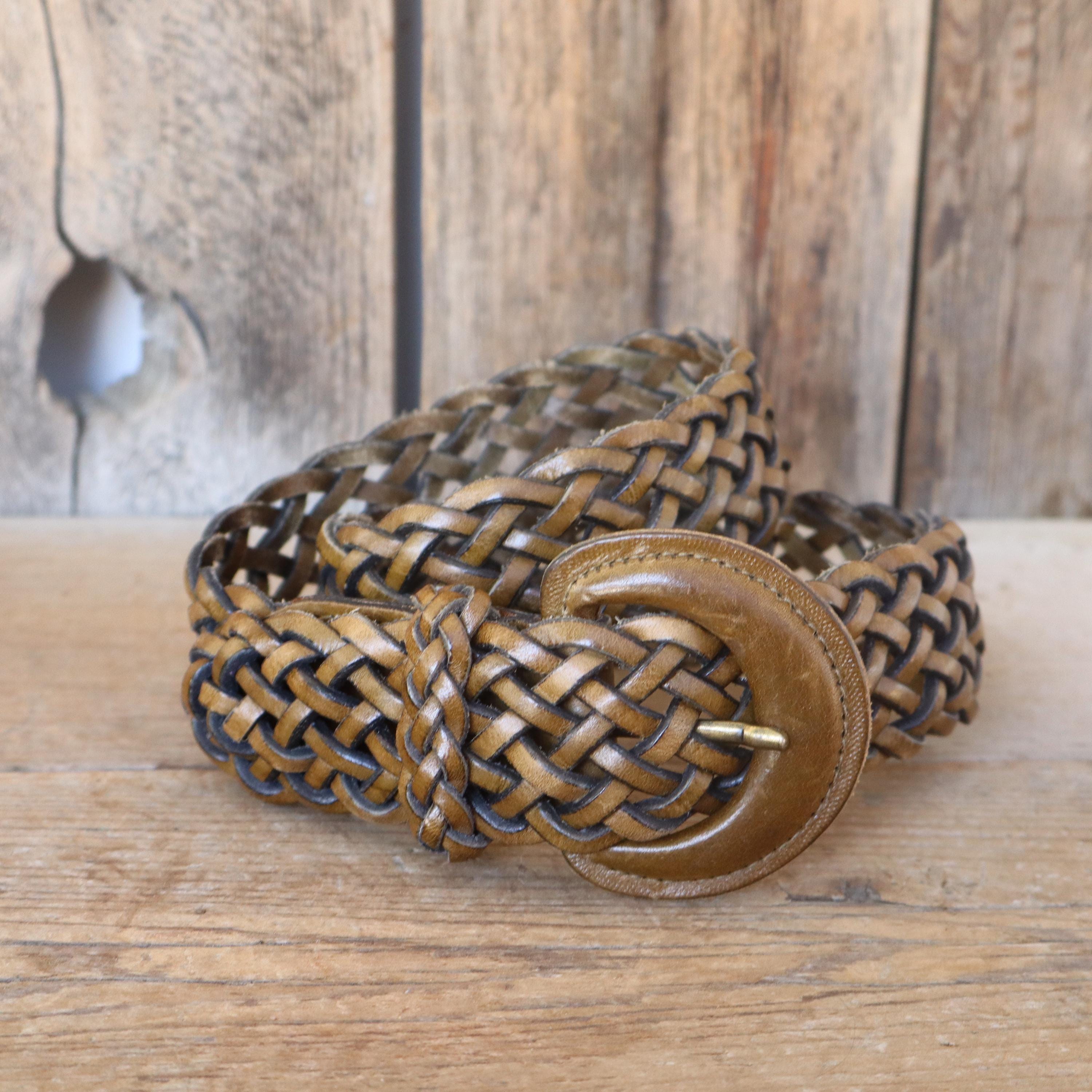 90s Caramel Brown Woven Leather Waist Belt | Covered Buckle  display picture 3