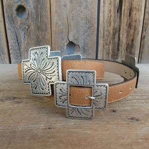 NOS - Ceinture années 80 90 en cuir marron camel et métal | Ceinture Southwest Western en cuir et métal concho croisé | S 25,5 à 29 | Taille 26