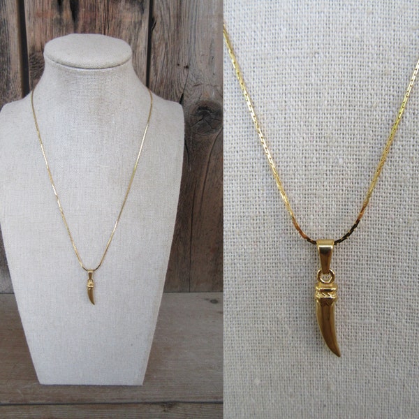 80s 90s Dainty Gold Chain Sharks Tooth Necklace | Gold Tone Minimal Necklace | Tooth Chain Necklace | 18" Minimal Necklace