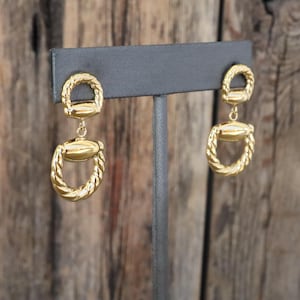 90s Gold Tone Horse Bit Dangle Earrings | Doorknocker Twisted Rope Modernist Earrings