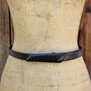 80s Black Snakeskin Snake Skinny Trouser Belt | 28 to 31