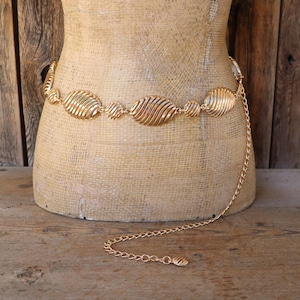 90s Gold Tone Cutout Oval Ring Chain Belt | Chain Link Belt | Modernist Statement Belt | Gold Tone Metal Waist Belt | Plus Size 29 to 45