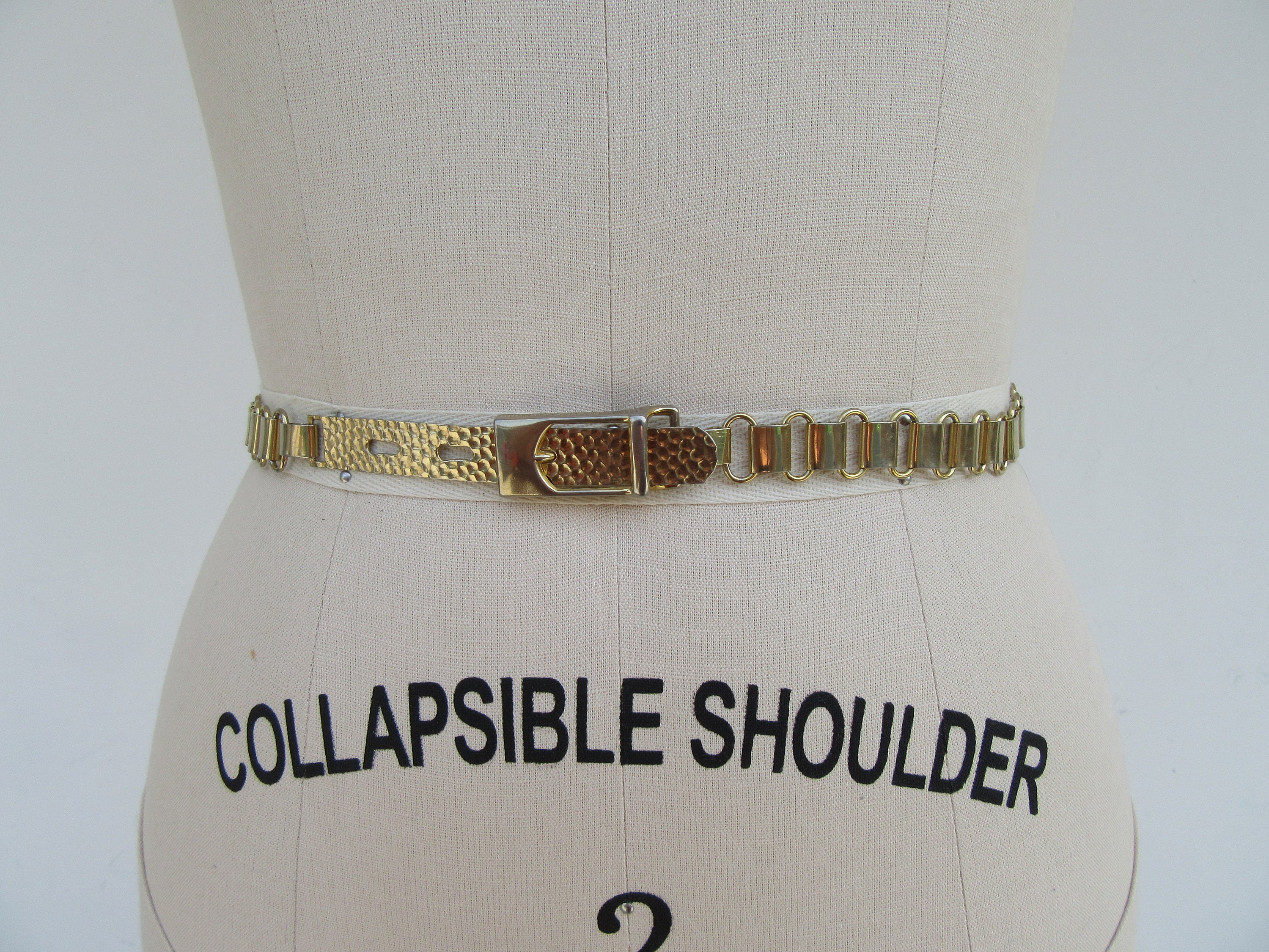 80s Gold Tone Chain Belt | Skinny Waist Belt | Statement 