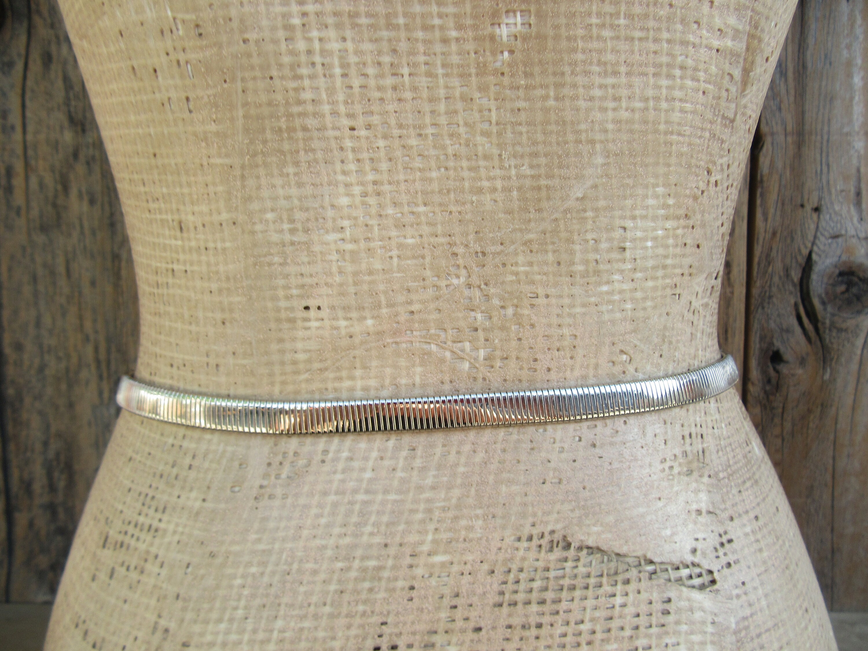 Vintage Slinky Silver 80’s Waist Belt Size 26 Vintage 80s Skinny Silver Slinky Metal Belt - Etsy main image 4