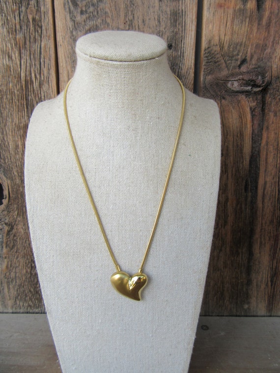 90s Gold Tone Chunky Teardrop Heart Necklace | Pu… - image 2