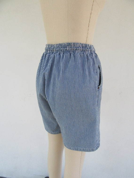 90s All Cotton Hickory Stripe Shorts | Pull on Sh… - image 9