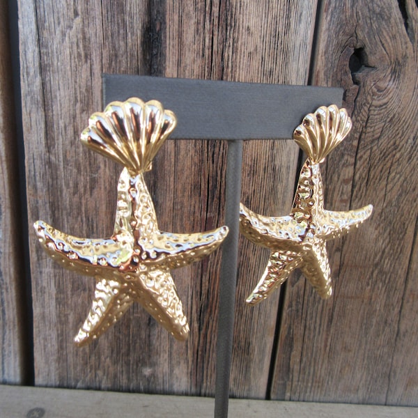 90s Gold Tone Starfish Shell Earrings | Large Resort Chic Nautical Star Fish Earrings | Mollusk Dangle Earrings