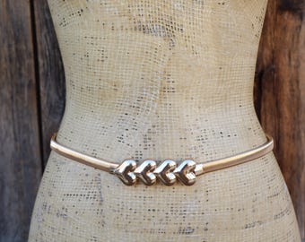 1980s 90s Gold Metal Shell Buckle Stretch Belt | Art Deco  display picture 3