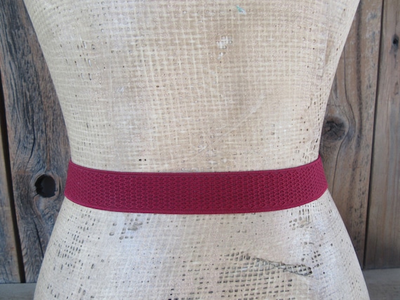 80s Burgundy Stretch Belt | Cinch Belt | Cloisonne Enamel 