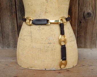 80s 90s Metal Concho Belt | Faux Gold Southwest Cowgirl  display picture 1