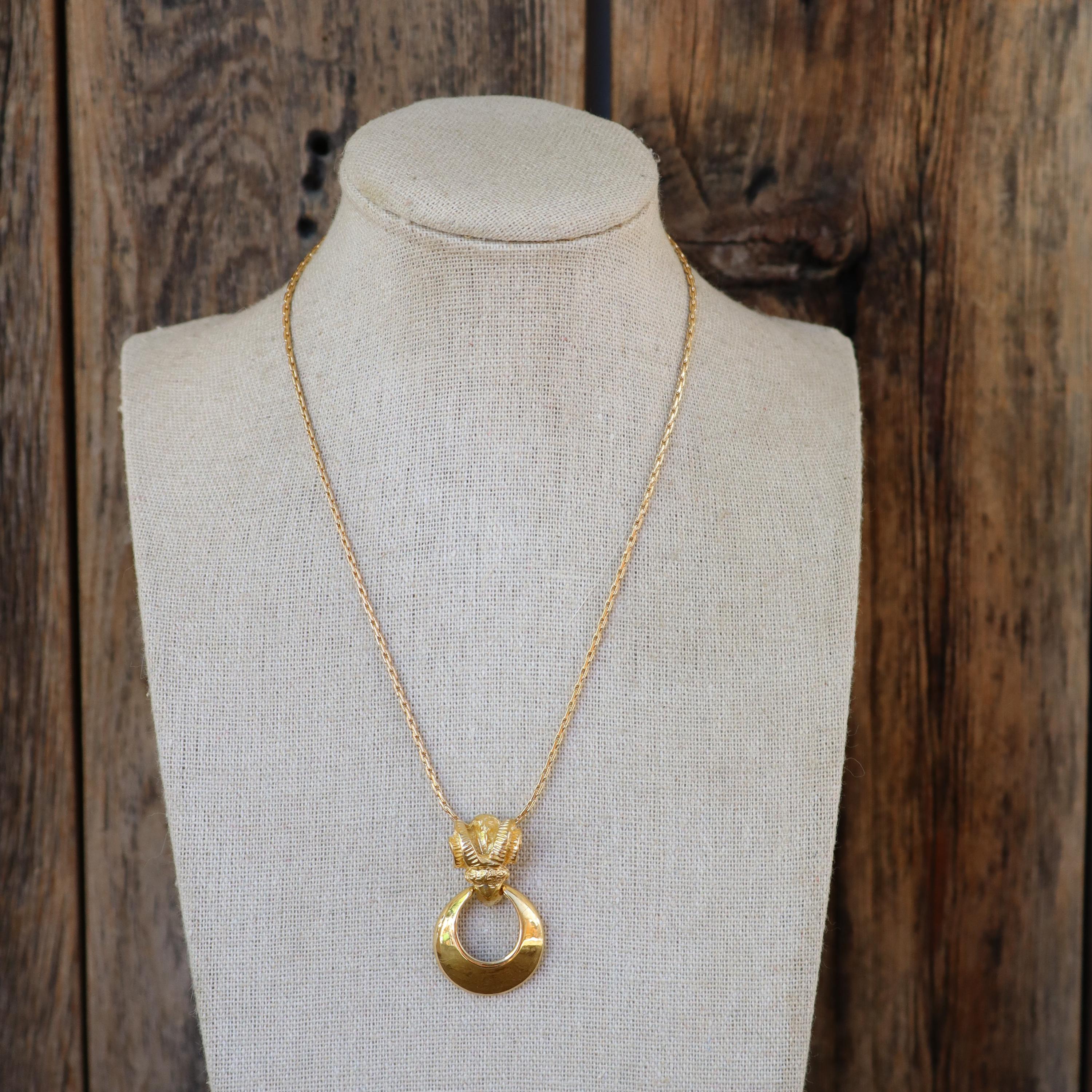 70s 80s Rams Head Doorknocker Necklace | Oval Necklace | Chunky