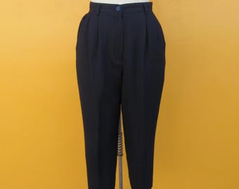 90年代ネイビーウールハイウエストプリーツテーパードトラウザーズ | オフィスコアミニマリストハイライズスラックス | ダークアカデミアビジネスカジュアルパンツ | ウエスト27