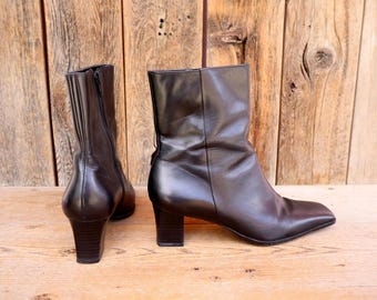 90s Y2K Square Toe Block Heel Chunky Black Leather Ankle Boots | Size 7