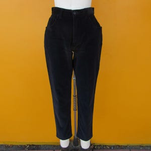 90er Jahre Hohe Taille Schwarze Samt Fünf-Taschen-Jeans | Verjüngende Samt Hohe Rise Hose Jeans | 28x27 | Größe 8