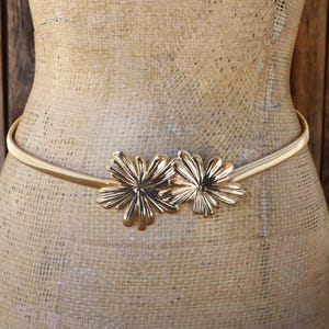 Vintage 80s Orchid Flower Rope Waist Belt Gold Tone Buckle M/L 36 in 80s Floral Belt - Etsy main image 3