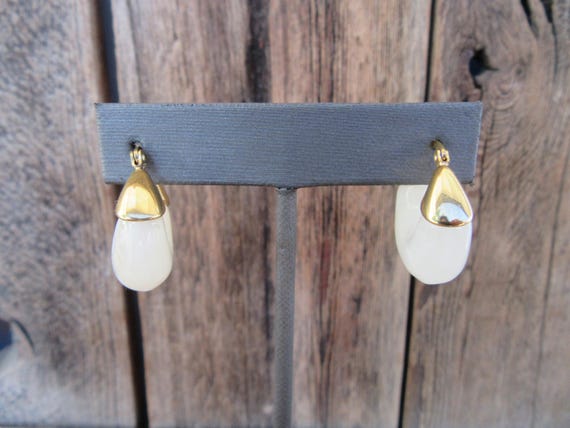 90s Chunky Vanilla Cream Ice Cube Hoop Earrings | Minimal Business 