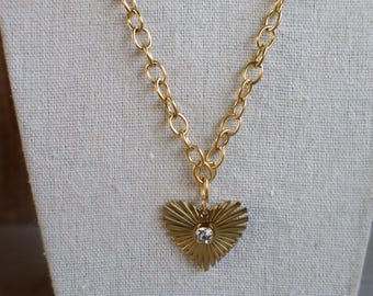 Collana girocollo a forma di cuore da donna con ciondolo a