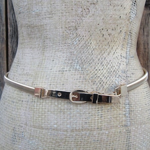 1990s Gold Metal Stretch Belt | 80s 90s Gold Tone Buckle Metal Skinny Slinky Belt | 26 to 36