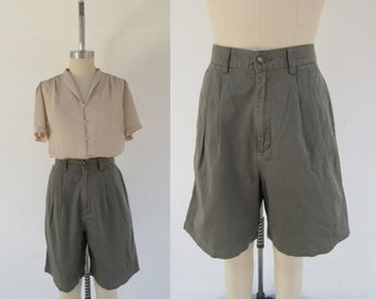 90s Dark Olive High Waist Cotton Shorts | 90s Mom Shorts Khakis | Minimal Pleated High Rise Eddie Bauer Longline Bermuda Shorts | 28 Waist