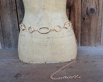 こ*は様 CHANEL ゴールドトーンリング 31 RUE CAMBON CHANEL Gold CC 31 Rue Cambon Medallion Chain Belt - Etsy