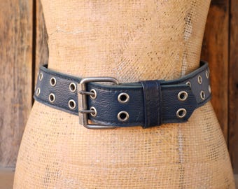 Sand castle vintage 80s belt Vintage 1980s Sand Castle Leather Belt – Western Rhinestone  main image 2