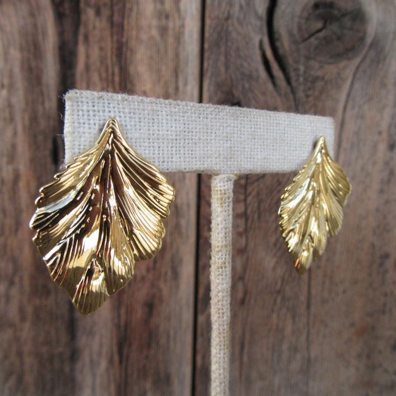 90s Minimal Gold Tone Earrings | Fluted Earrings |