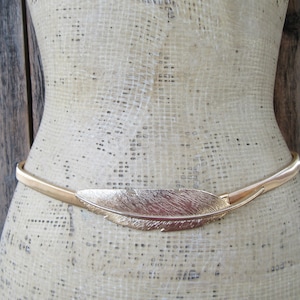 1990s Gold Metal Feather Stretch Belt | 80s 90s Leaf Buckle Gold Metal Skinny Slinky Belt | 28 to 38