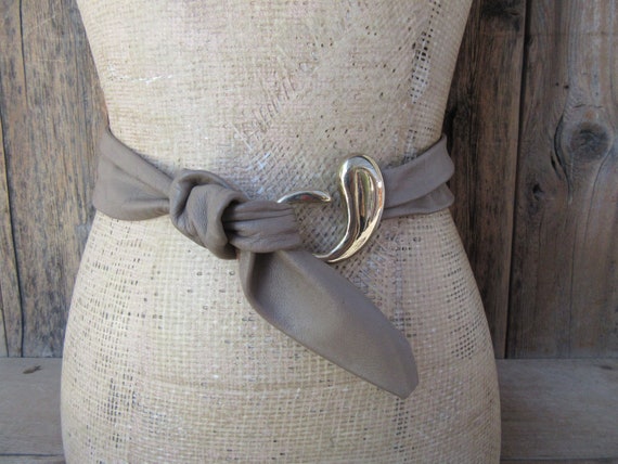 80s Taupe Leather Tie Waist Belt | Wide Statement… - image 3