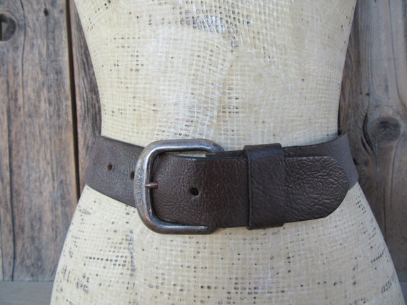 LEVIS 90s Pebbled Dark Brown Leather Belt | Simpl… - image 1