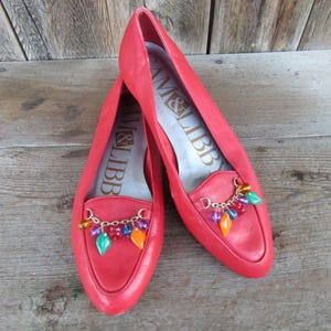 Mocassins rouges à breloques en cuir souple des années 1990 | Chaussures plates en cuir des années 90 | Chaussures plates rouges en cuir rouge à lèvres Sam and Libby | Taille 10