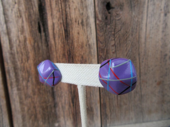 80s Purple Resin Button Earrings | Criss Cross Me… - image 3
