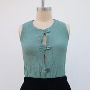 90s Rayon Crinkled Button Front Shell Tank | Button Down Sleeveless Top | Button Up Singlet | Wrinkled Top Blouse Shirt | Size 4 | Small