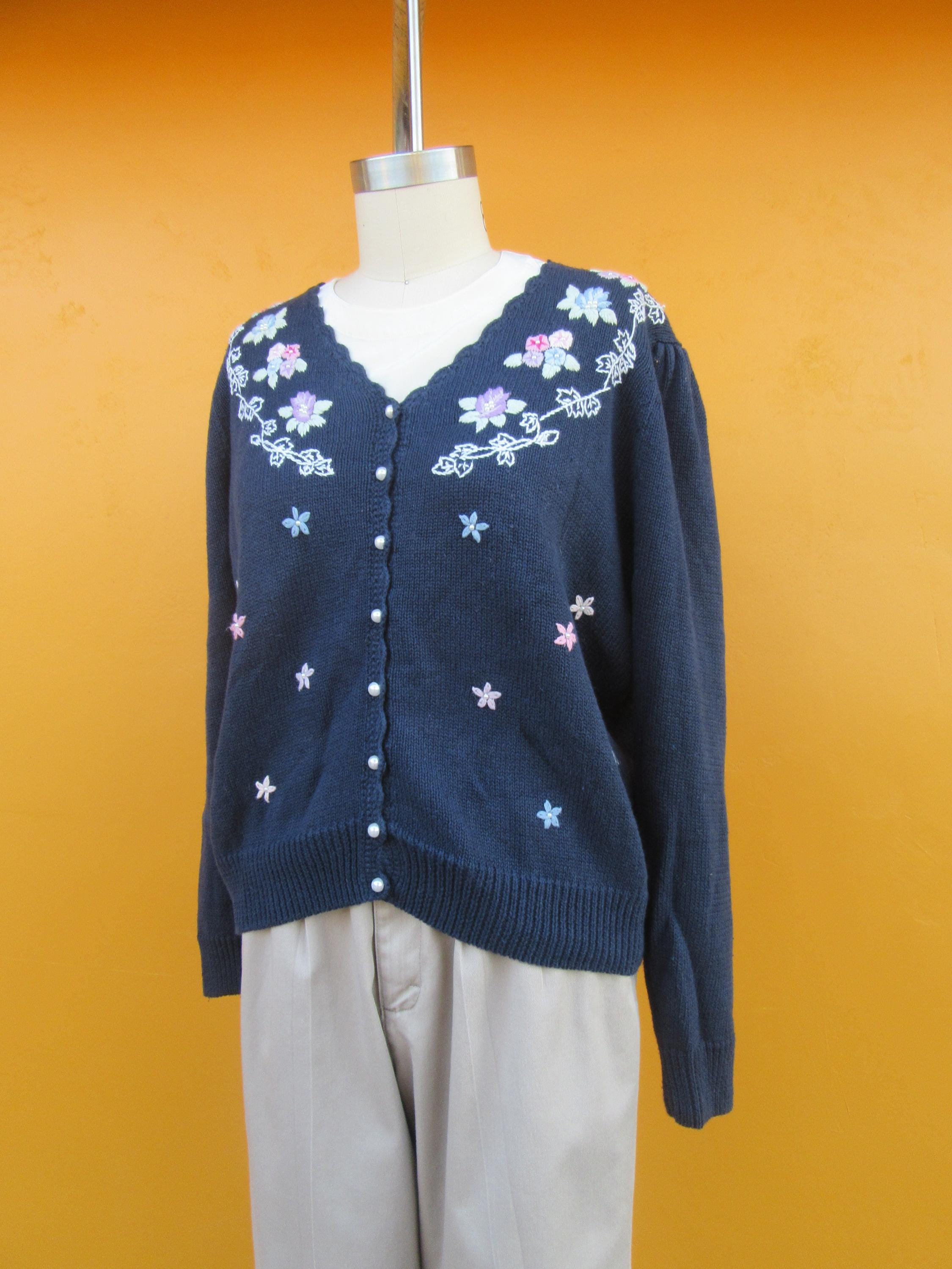 90s Pleated Shoulder Rosebud Crochet Cottagecore Cardigan | 80s