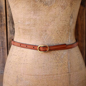 VINTAGE Leather Brown Tooled Belt Distressed Metal Buckle 1970 Hippie Bohemian Vintage Tooled Leather Belt Boho Hippie 70s USA Floral Mens  main image 4