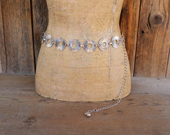 Silver Circle Chain Belt – Stainless Steel Y2K Waist Jewelry  display picture 2