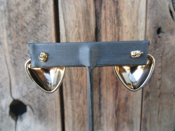 90s Simple Gold Tone Triangle Button Earrings | B… - image 5