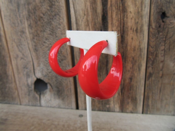 80s Fat Hoop Earrings | Chunky Shiny Lipstick Red… - image 1