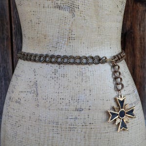 1990s Gold Tone Chain Enamel Maltese Cross Belt | Metal Waist Belt | 80s Chain Belt | Fits up to 39&quot; or Smaller