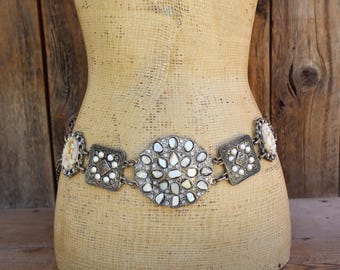 80s Two-Tone Artisan Floral Medallion Belt - Silver and Gold Accent MZ Womens Vintage 90s Leather Belt Size S White Western  main image 3