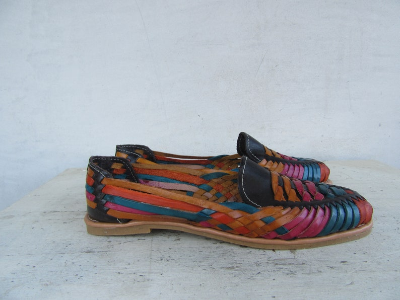 1990s Woven Leather Flats Shoes 90s 1980s 80s BLack Multicolor Leather Huaraches Size 9 EURO 40