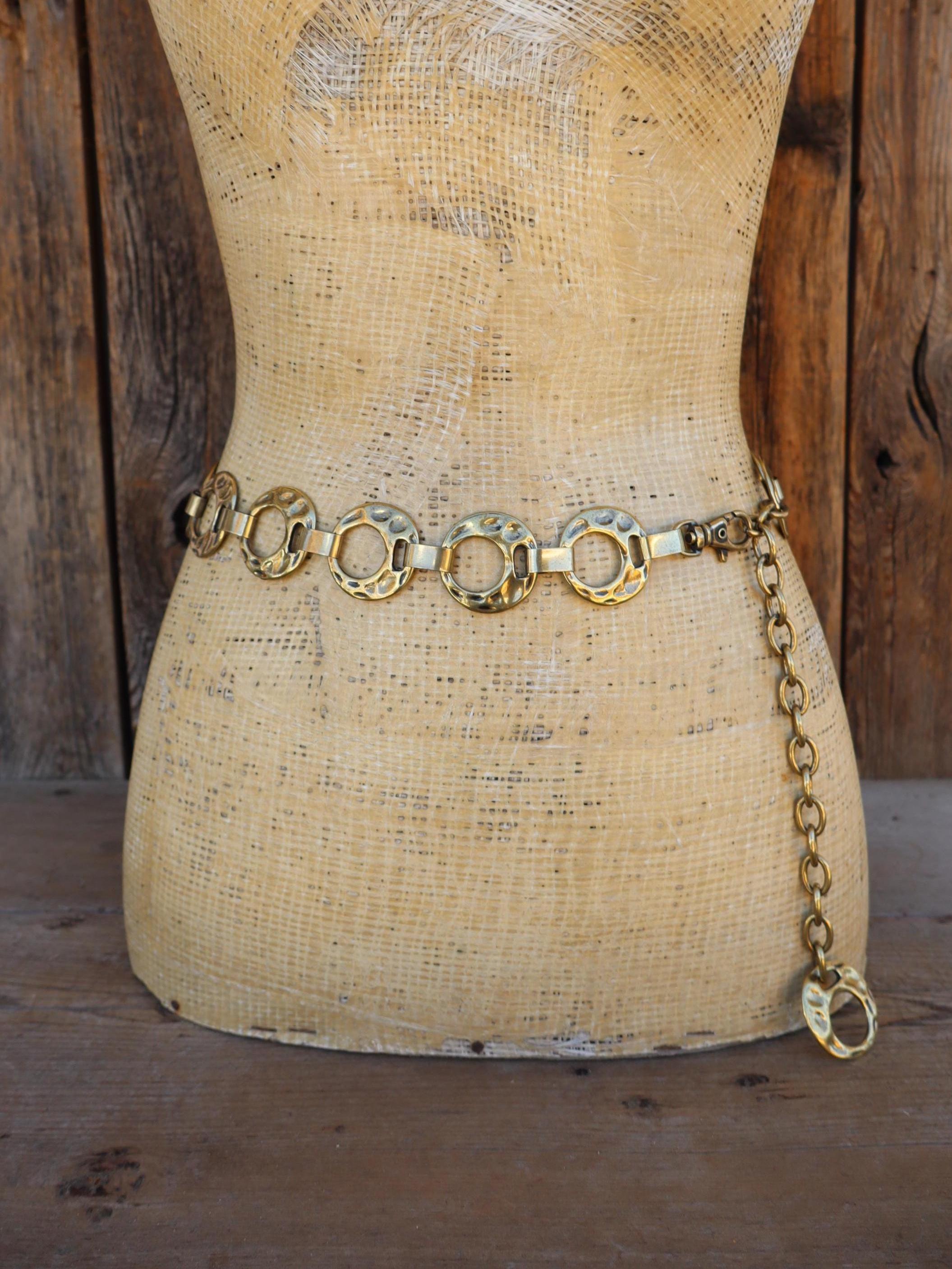 90s Medallion Belt - Etsy display picture 2