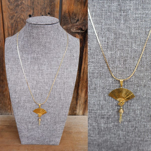 70s 80s Asian Art Deco Revival Chinoiserie Foldable Articulated Tassel Crane Floral Chinese Fan Pendant Gold Tone 18" Chain Necklace