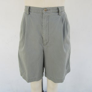 90s Sage Green All Cotton High Waist Pleated Bermuda Shorts | Minimalist High Rise Mom  Shorts | Size 12 | 30 Waist